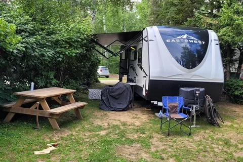 Happy Holiday Campground And Cottages