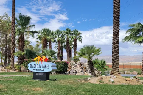 Coachella Lakes RV Resort