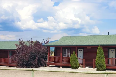 Wolf Den RV Park