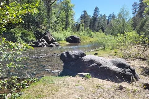 Lower Log Road Apache Indian Res