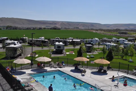 Columbia Sun RV Resort