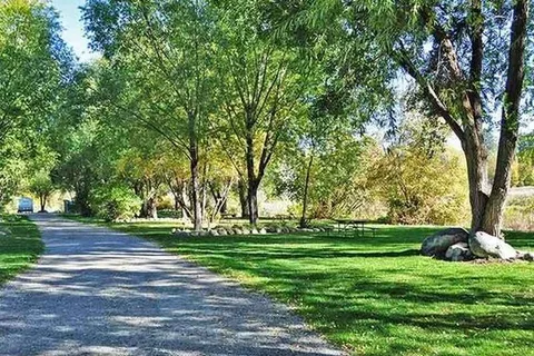 Silverline Lakeside Resort