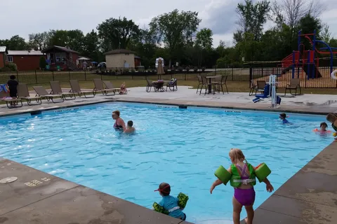 Niagara Falls / Grand Island KOA Holiday