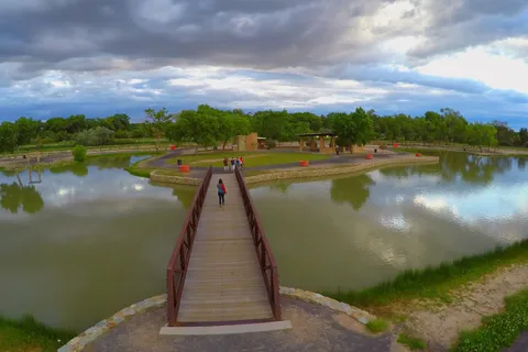 Isleta Lakes and RV Park