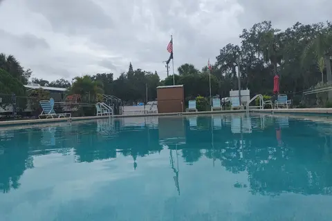 Lettuce Lake Travel Resort