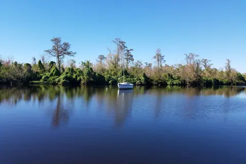 Lettuce Lake Travel Resort