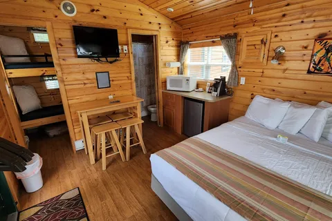Louisville South KOA Holiday