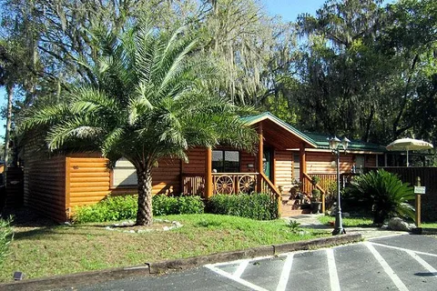 Riverside Lodge RV Resort