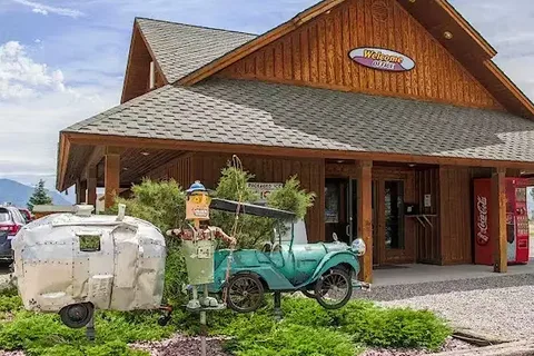 Starry Night Lodging & RV - Ennis