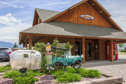 Starry Night Lodging & RV - Ennis