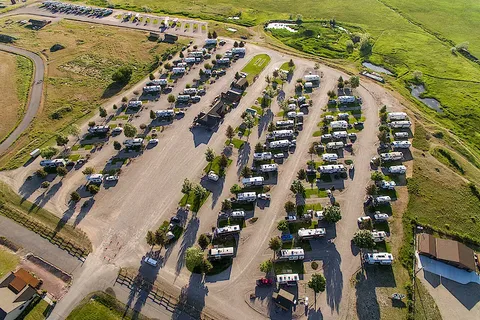 Starry Night Lodging & RV - Ennis