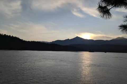 Port of Cascade Locks Campground