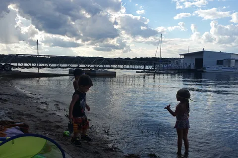 Joe's Place Marina and Resort - Medina Lake