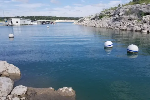 Joe's Place Marina and Resort - Medina Lake