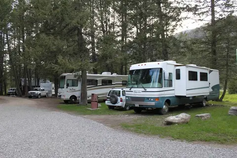 Campfire Lodge and Resort