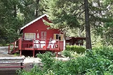 Campfire Lodge and Resort