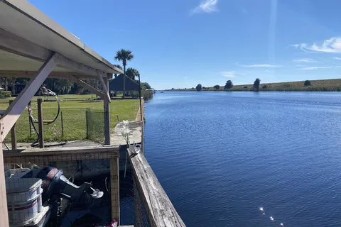 Water's Edge Motor Coach and RV Resort