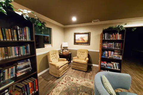 Lake Josephine RV Resort
