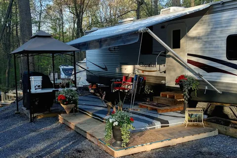 Pinch Pond Family Campground
