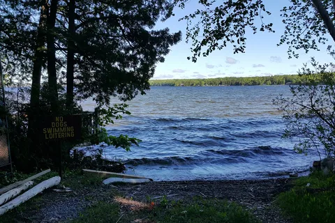 Serenity Bay Cottage and RV Park