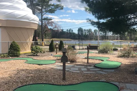 Yogi Bear's Jellystone Park™ Camp-Resort: Cranberry Acres in Carver, MA