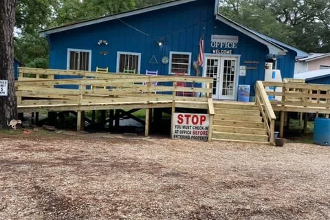 Hidden Oaks Family Campground