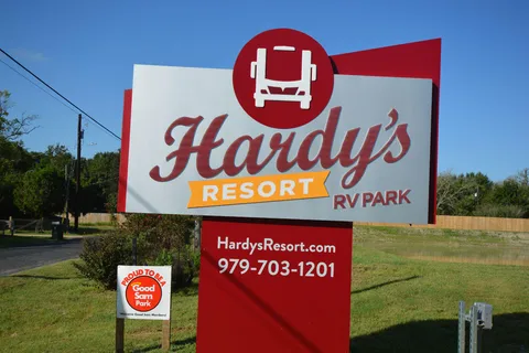 Hardy's Resort RV Park