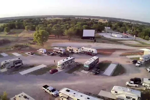Cool Breeze RV Cinema and Resort