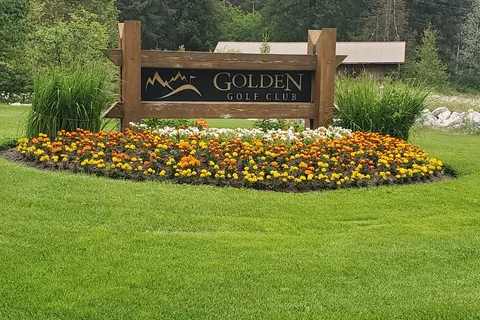 Golden Golf Club RV Park