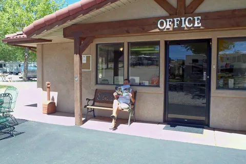 Spanish Trail RV Park-Campground