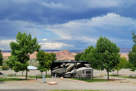Spanish Trail RV Park-Campground