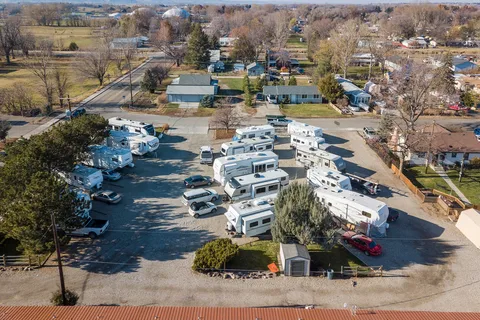 Holiday Motel and RV Park