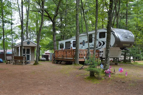 Pineland Camping Park