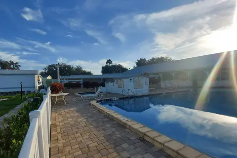 Crystal Lake Village