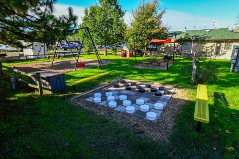Dallas / Arlington KOA Holiday