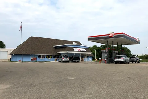 Walt's Four Seasons Campground and Country Store