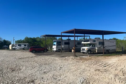 WhitneyFinnway1 RV Park