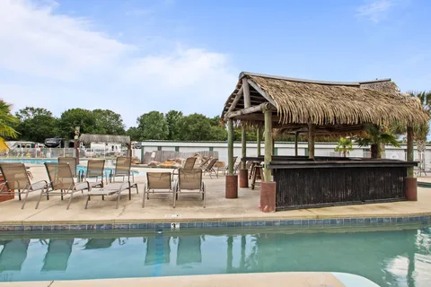 Johnny's Lakeside RV Resort
