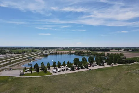 Wakeside Lake RV Park