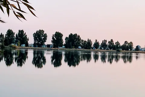 Wakeside Lake RV Park