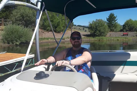 Madison Arm Resort