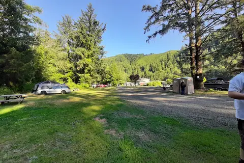 Coyote Rock RV Resort and Marina
