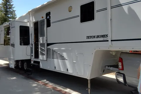Big Bear Shores RV Resort