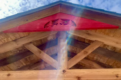 Firehouse Escape Lodge & RV Station