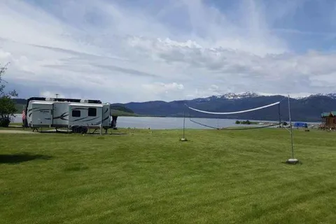 Yellowstone Holiday RV Campground & Marina