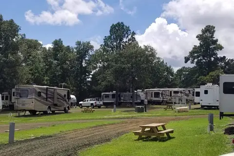 Country Club Park RV Resort