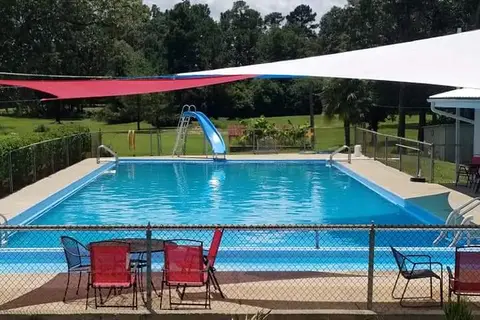 Country Club Park RV Resort