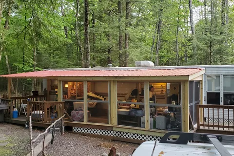 Bear's Pine Woods Campground and Resort