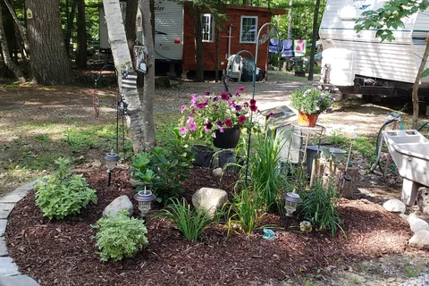 Bear's Pine Woods Campground and Resort