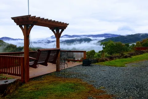 Mama Gertie's Hideaway Campground